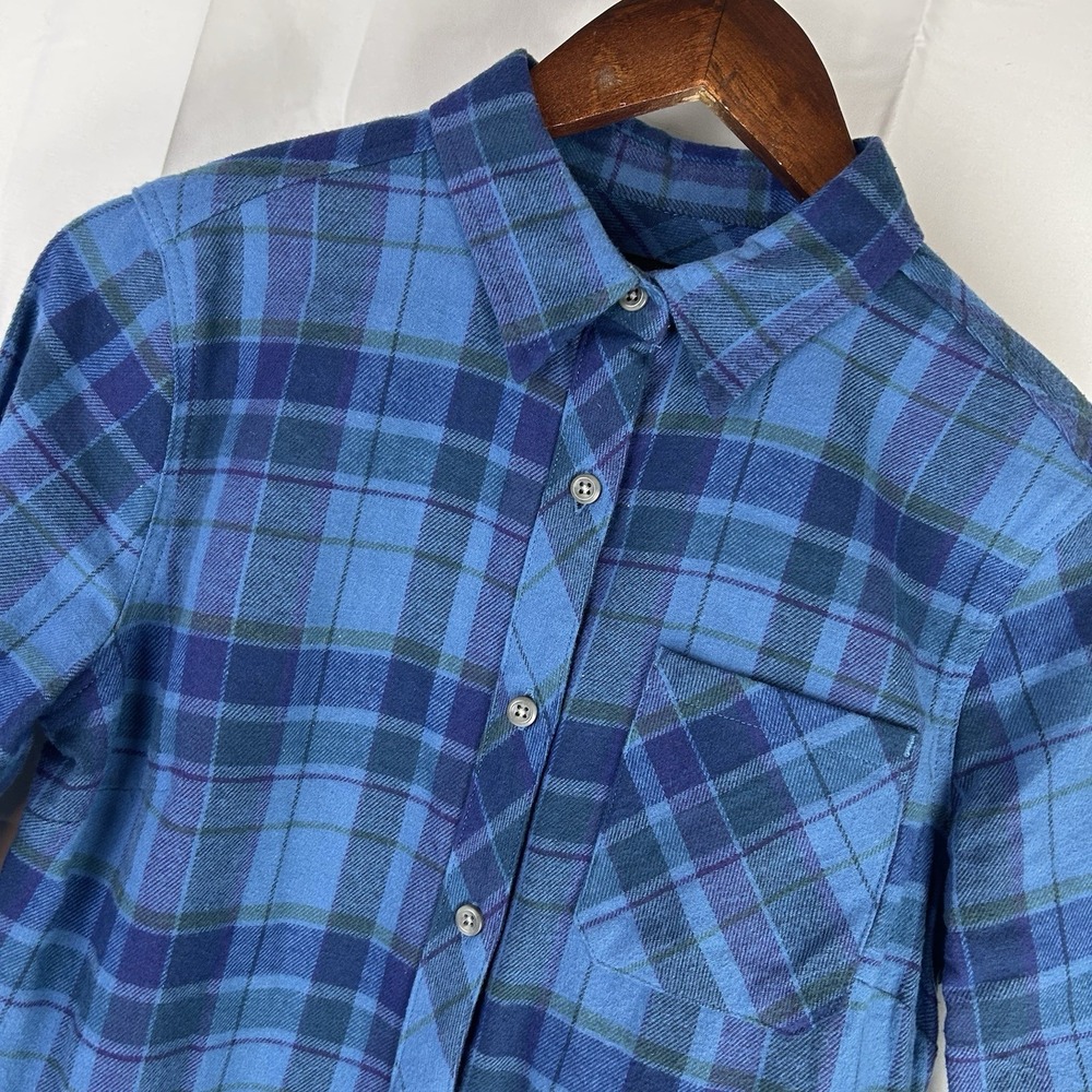 Mountain Club Flannel Shirt Button Up‎ Blue Plaid Long sleeve Women's Small